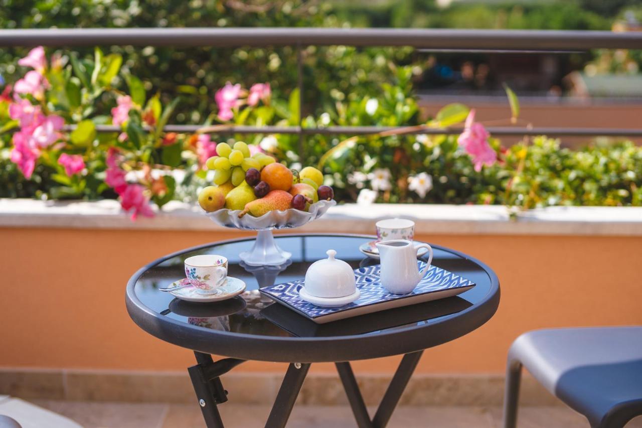 Bed and Breakfast Le Monachelle Luxury Еболі Екстер'єр фото
