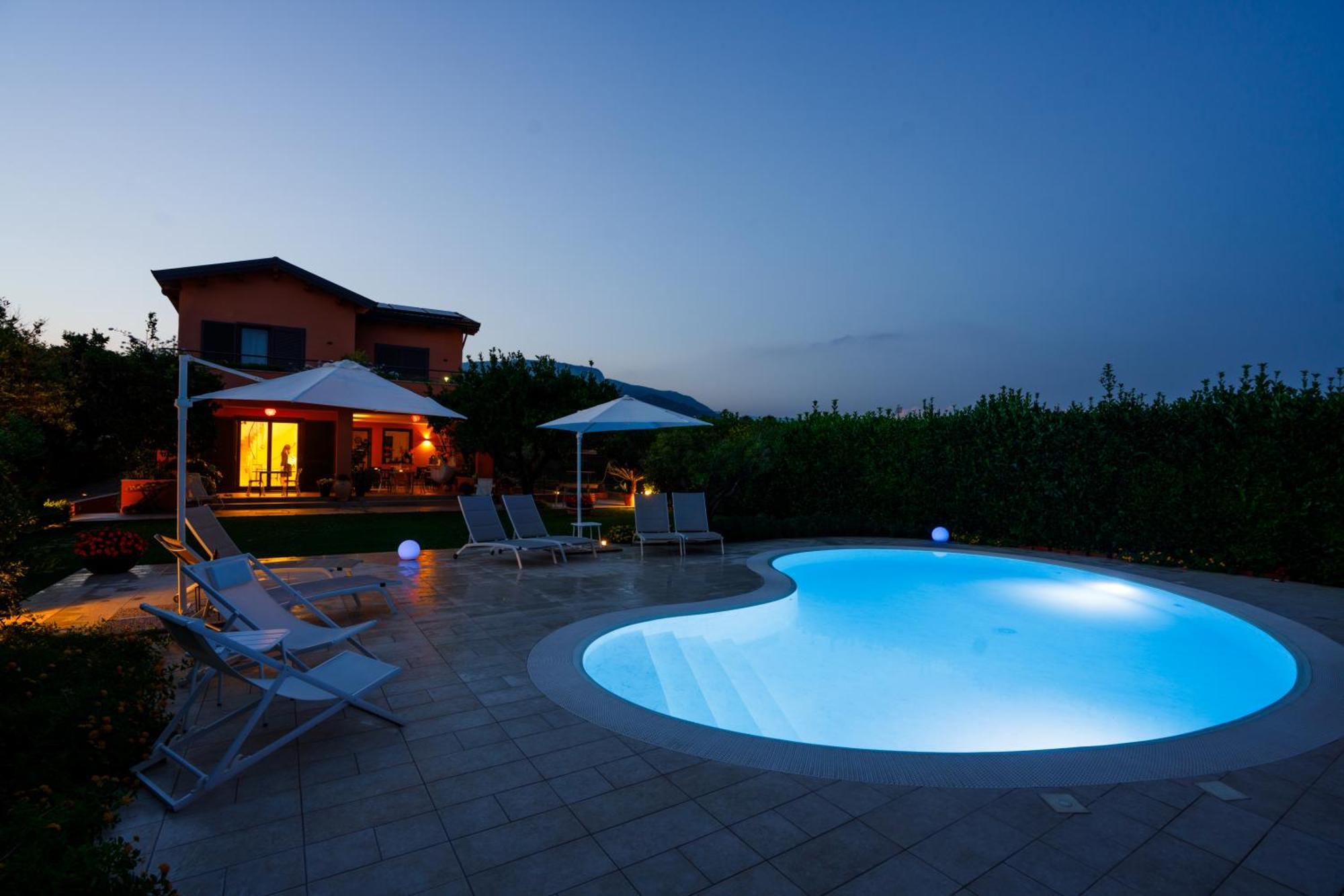 Bed and Breakfast Le Monachelle Luxury Еболі Екстер'єр фото